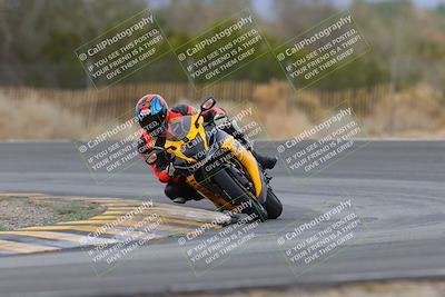 media/Jan-15-2023-SoCal Trackdays (Sun) [[c1237a034a]]/Turn 3 (1115am)/